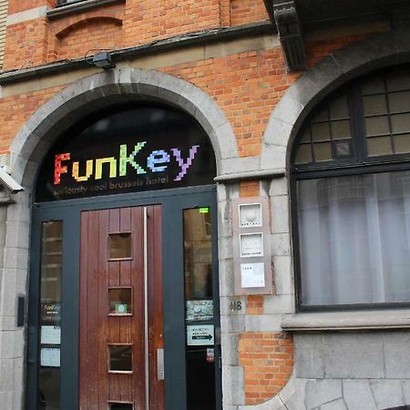 Funkey Hotel Bruxelles Exterior foto